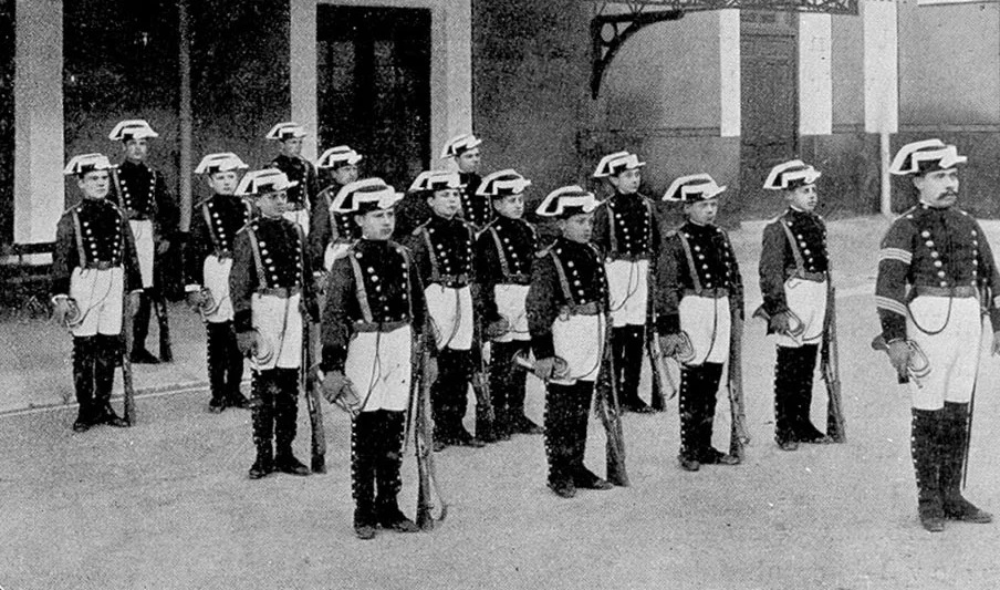 Creación de la Compañía de Guardia Jóvenes